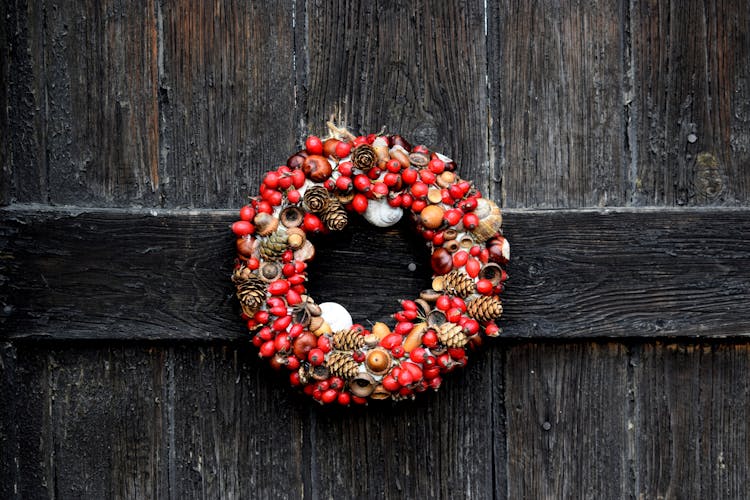 Red And Brown Fruits Wreath