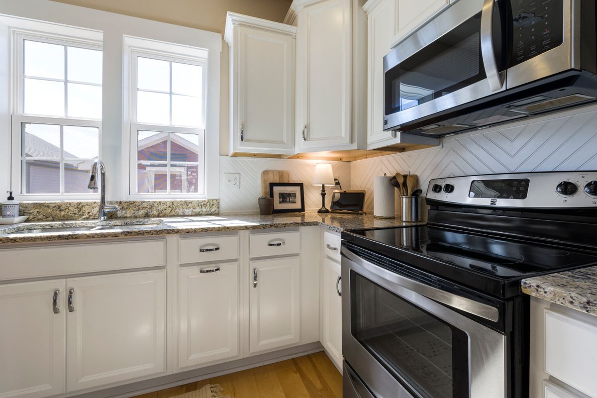 ivory kitchen ideas uk — Worktops That Flatter Ivory