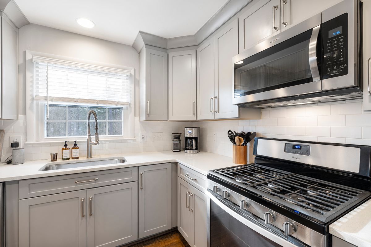 Why Dove Grey Works So Well in Kitchens
