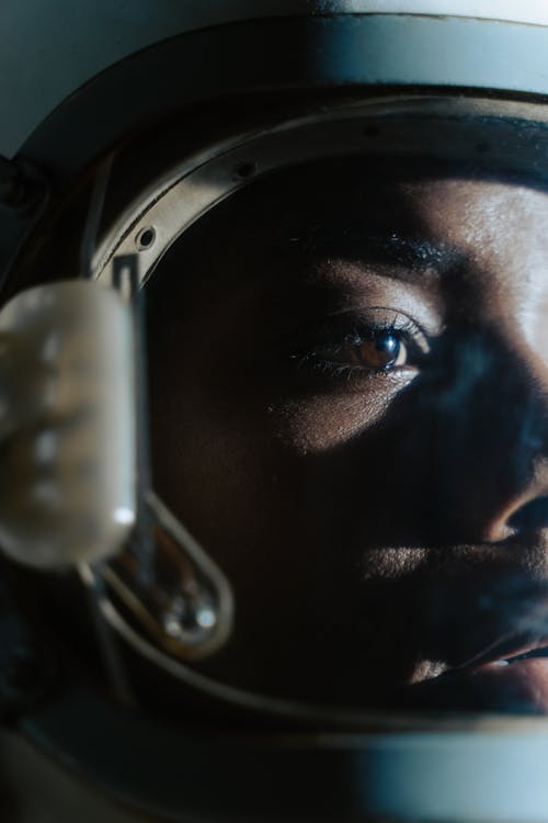 Δωρεάν στοκ φωτογραφιών με ανάκλαση φωτός, άνθρωπος, αστροναύτης