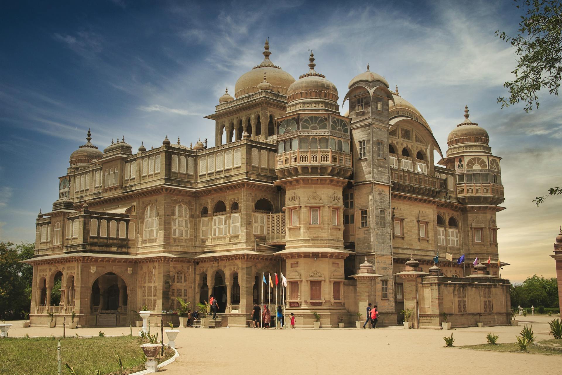 Explore Vijaya Vilas Palace, a picturesque architectural marvel in Mandvi, India, showcasing stunning Mughal design.