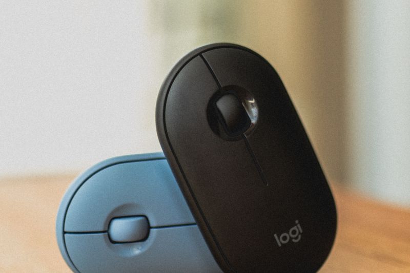 Logitech Pebble Mouse 2 M350S