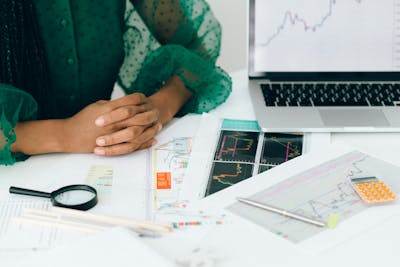 IntC Reports Key Financials Amid Rising Industry Expectations  In a busy financial landscape, Intel Corporation (INTC) continues its quarterly earnings report, marking a pivotal moment amidst growing expectations across various sectors. As investors eager