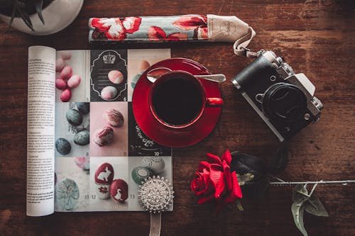 Photos gratuites de appareil photo, café, flatlay