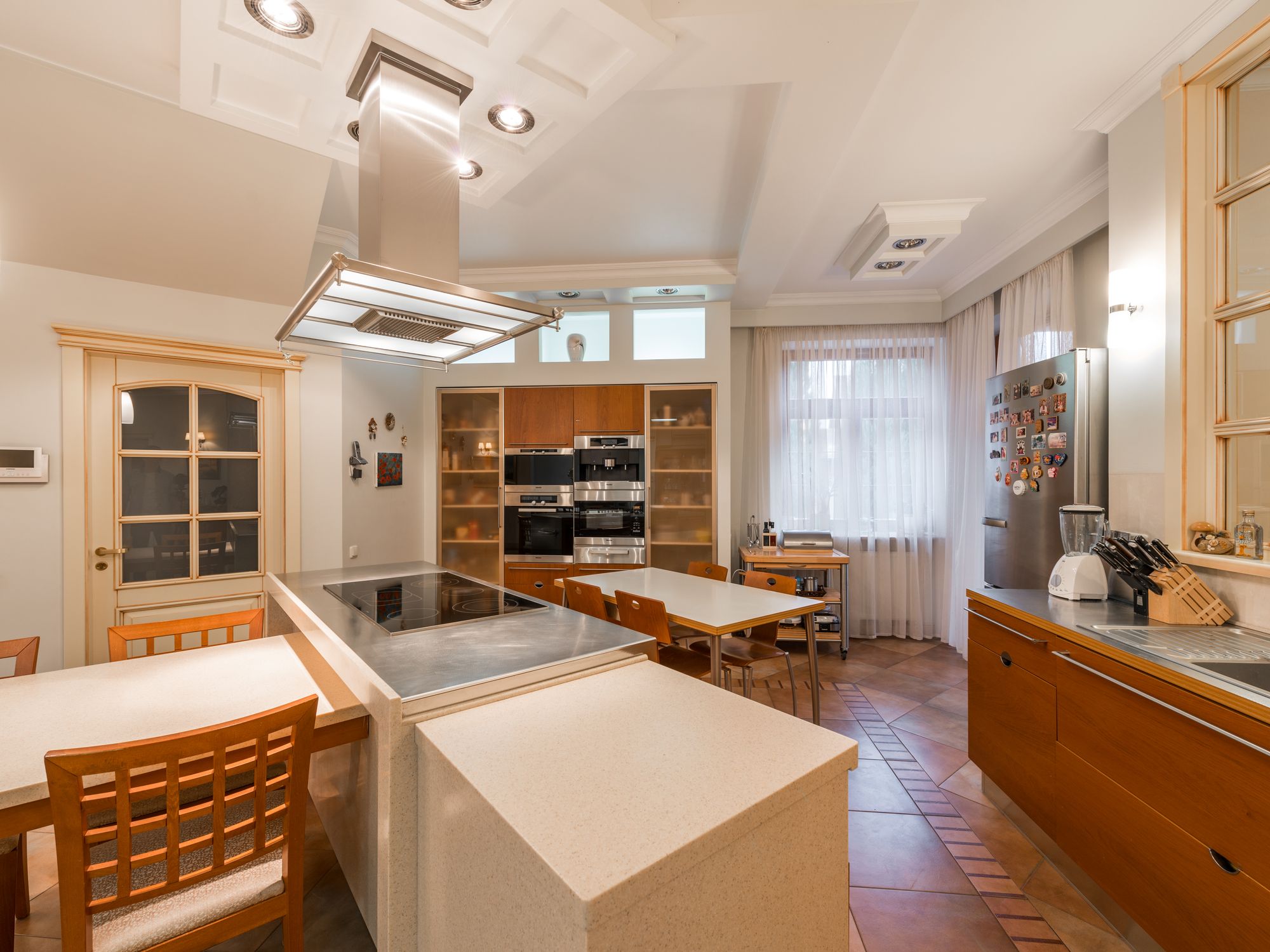 Kitchen Spraying in Barking, Barking and Dagenham — specialist spraying kitchen cabinets to a factory finish