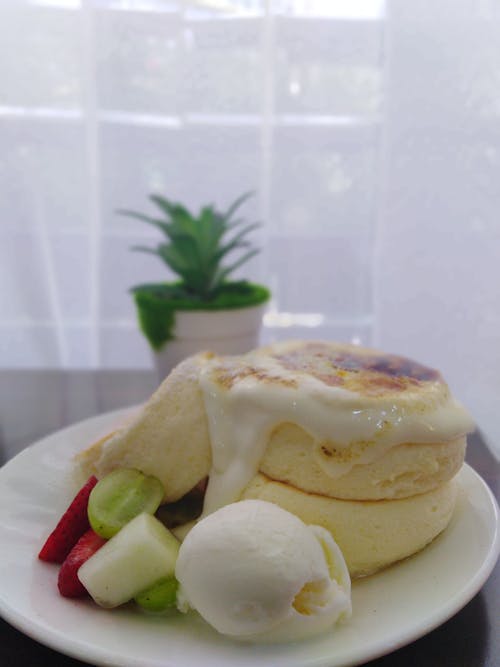 Free stock photo of creme brulee souffle pancake, dessert, family signature Stock Photo
