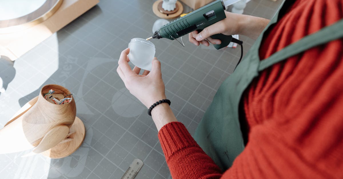 Comparatif : colles pour vos projets DIY