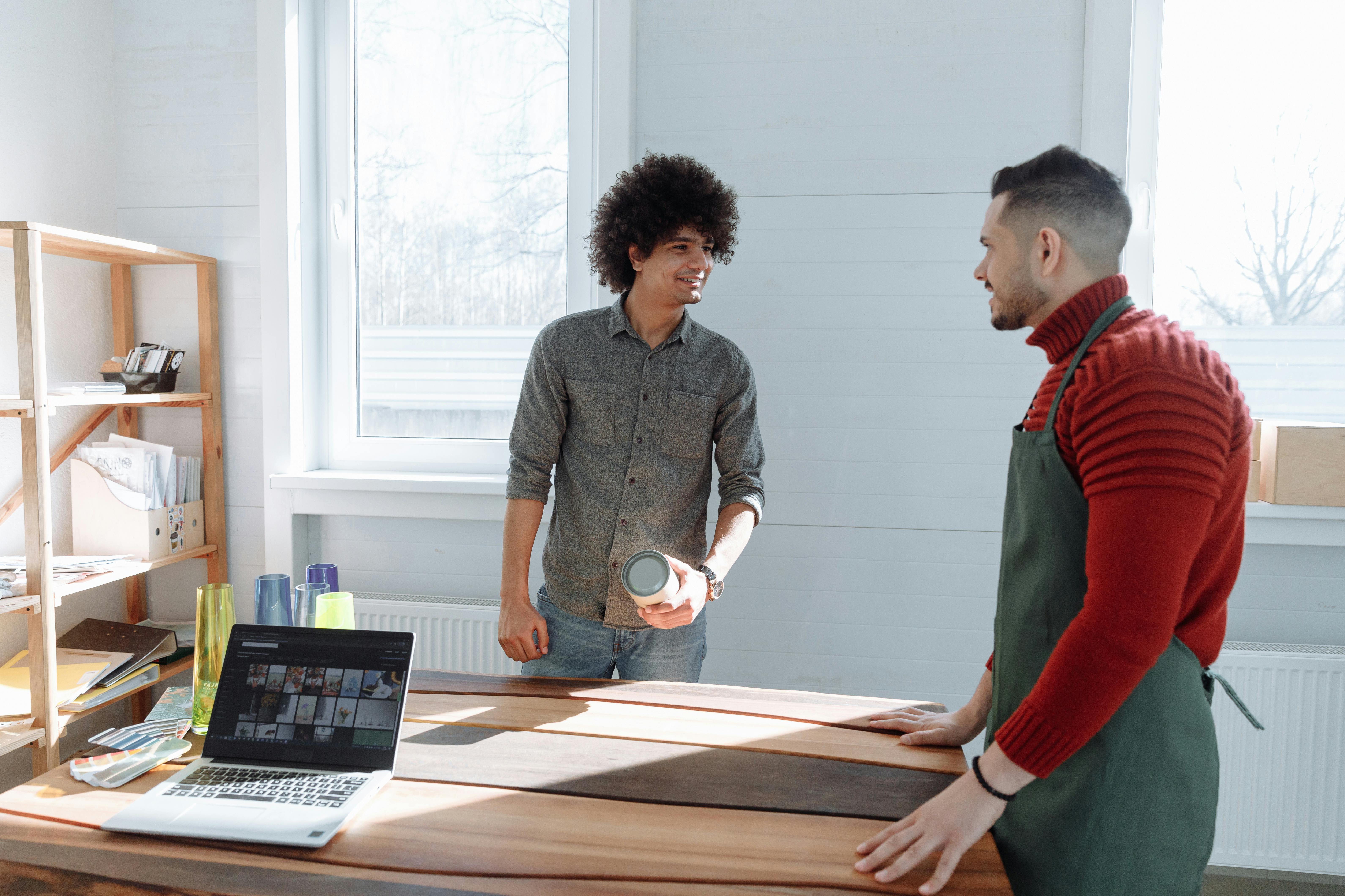 Best Product Review Sites for B2B &amp; SaaS Software That You Should Know — Photo by Thirdman on Pexels