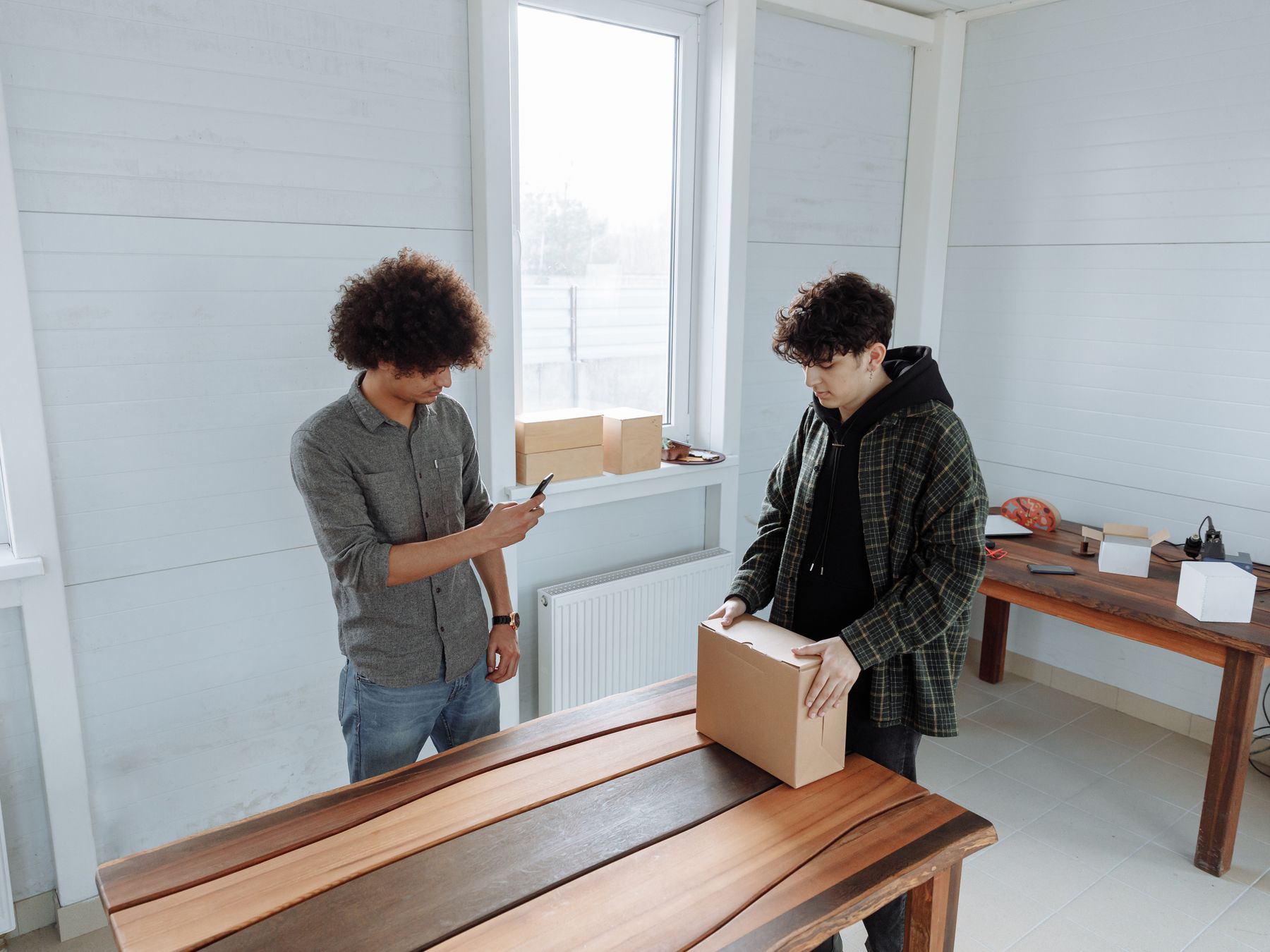 Northfields — professional packers wrapping and boxing belongings