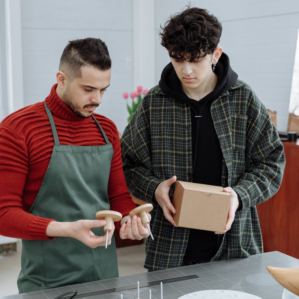 Chirnside — professional packers wrapping and boxing belongings