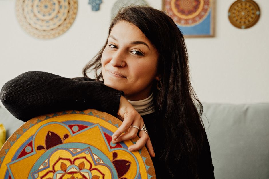 Eenvoudige zwart-wit mandala voor ontspanning Eenvoudige zwart-wit mandala voor ontspanning
