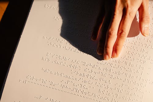 Gratis lagerfoto af berøring, braille, fingre