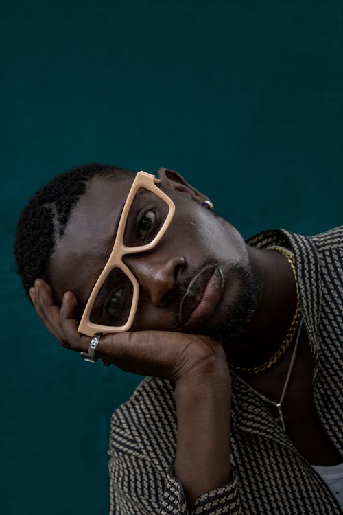 Δωρεάν στοκ φωτογραφιών με αφροαμερικανός άντρας, γκρο πλαν, γυαλιά ηλίου