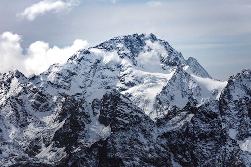 Бесплатное стоковое фото с высокий, горный пик, горный фон