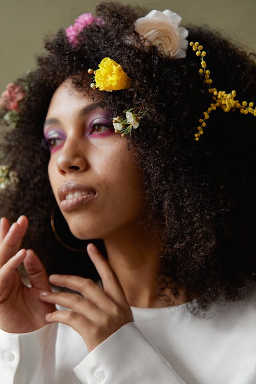 Ilmainen kuvapankkikuva tunnisteilla afro hiukset, afroamerikkalaiset naiset, lähikuva