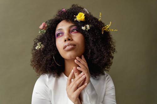 Kostenloses Stock Foto zu afro-haar, afroamerikaner-frau, augen makeup