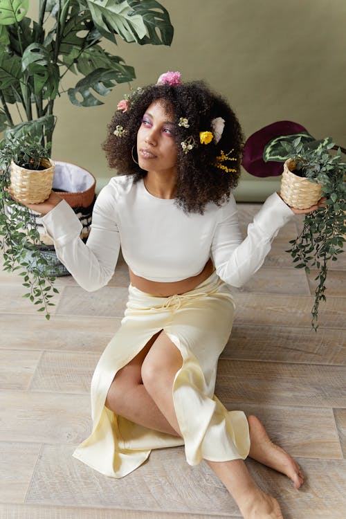 Free Photo of Woman wearing a Yellow Skirt Stock Photo