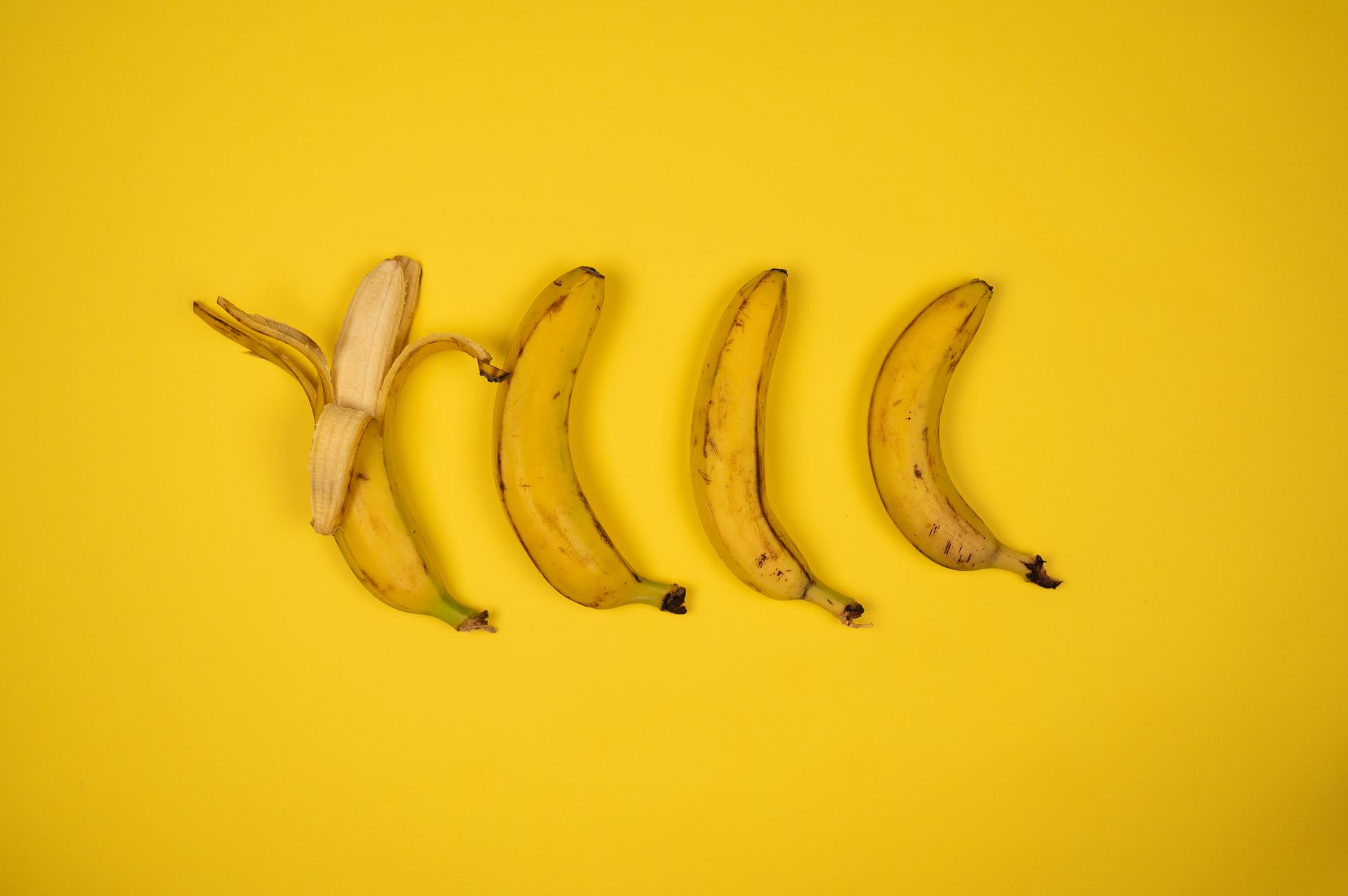 Wassen van bananenschillen voorkomt fruitvliegjes en verwijdert pesticiden