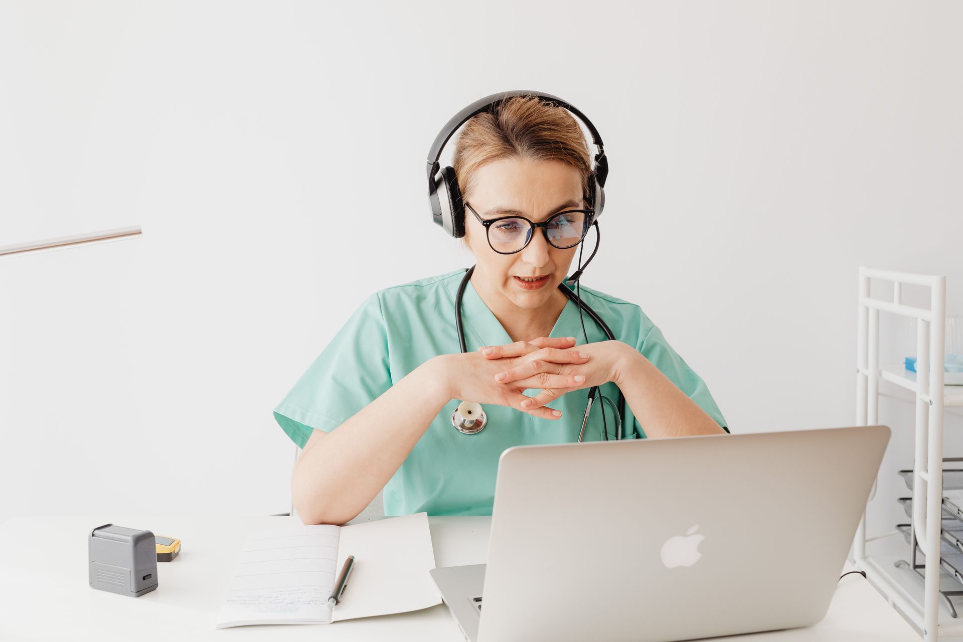 HIPAA-Compliant Virtual Assistants: What Healthcare Practices Need to Know | Vital Assist