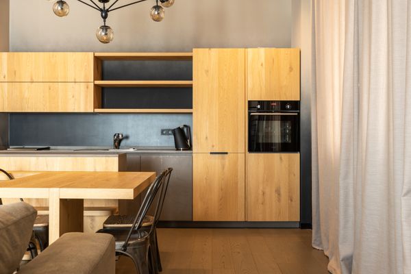 Kitchen and breakfast bar — photo by Max Vakhtbovych on Pexels