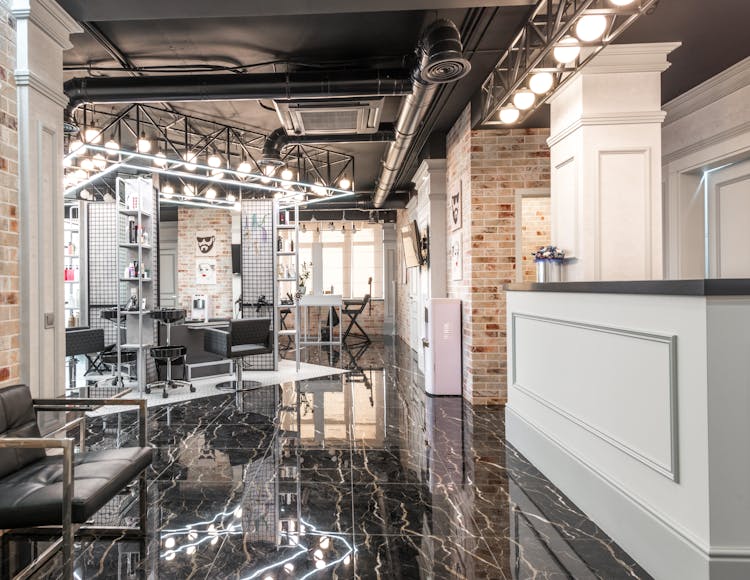 Beauty Salon With Reception Desk