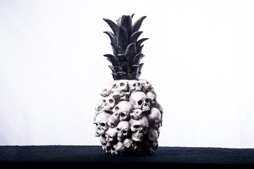 Ananas, beyaz, cadılar bayramı içeren Ücretsiz stok fotoğraf