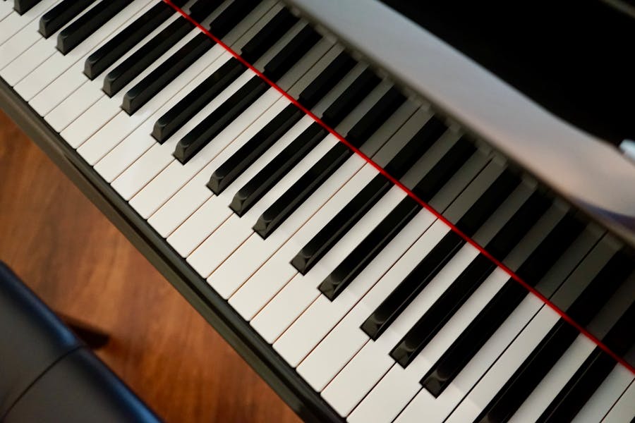 Do piano keys turn yellow?