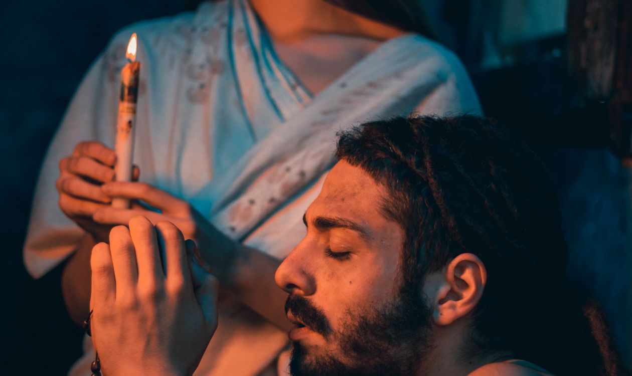 Hipnosis para dejar de fumar: la herida de papá que el tabaco intenta llenar