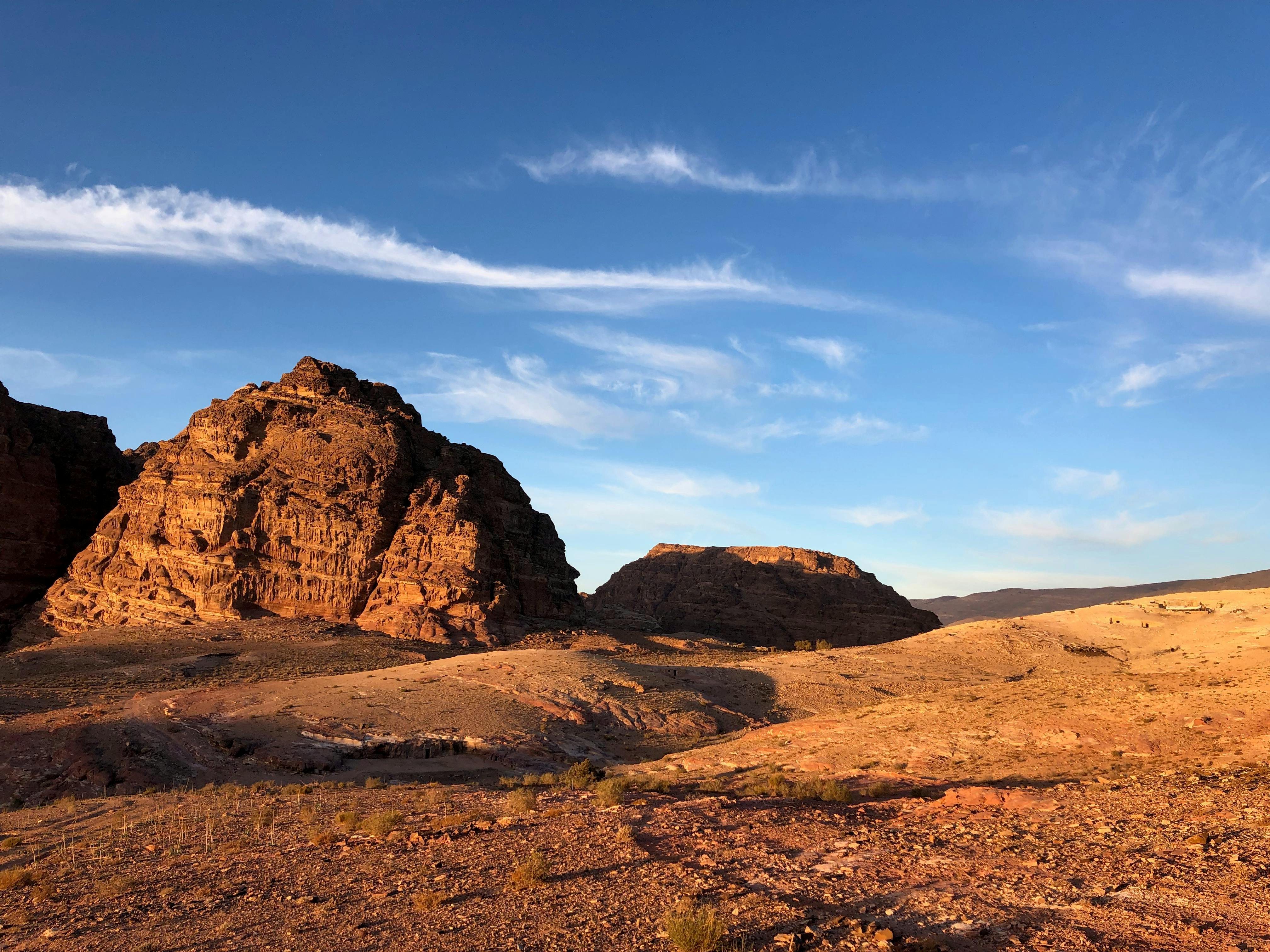  Landscape  Photo of Desert Rock  Formation  Free Stock Photo