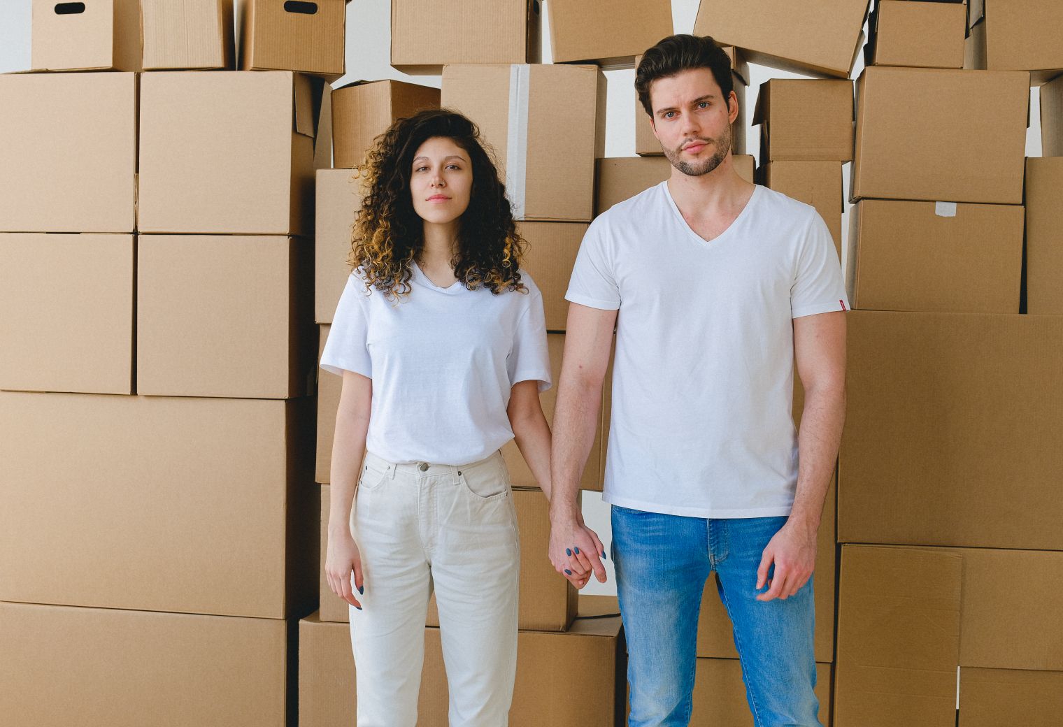 Drayton — professional packers wrapping and boxing belongings