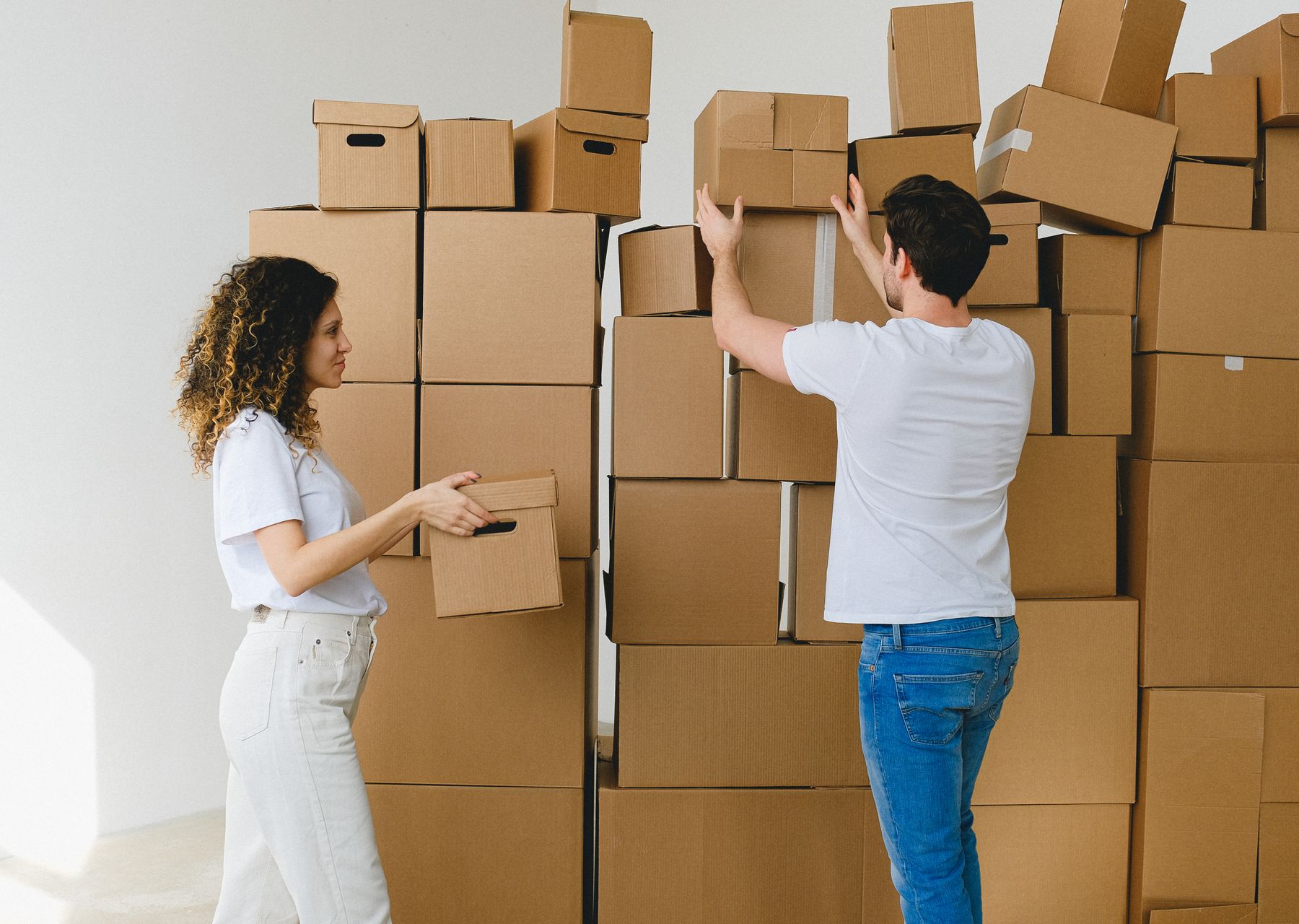 Removals and storage in Tulse Hill — crew wrapping and loading on moving day