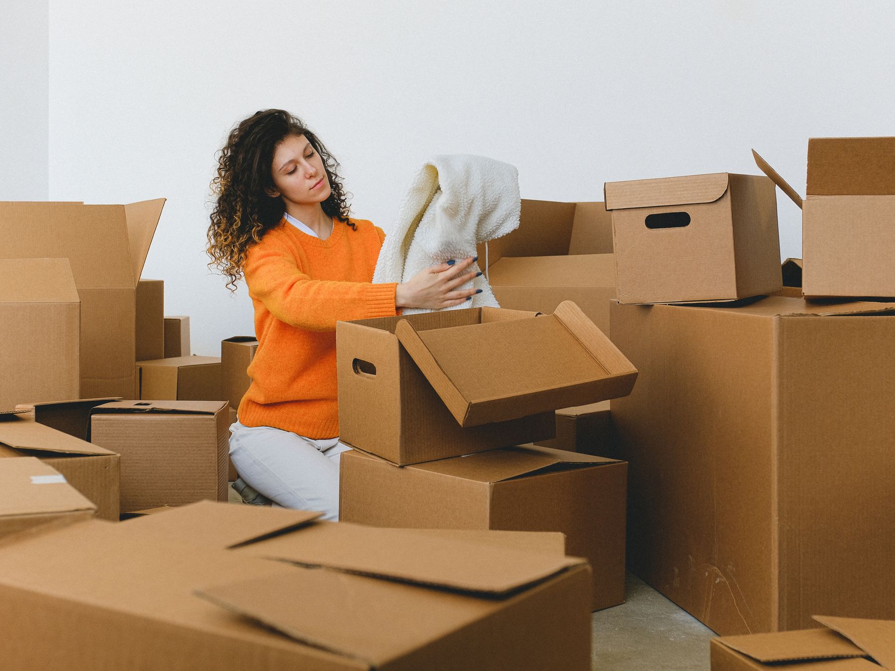 Colinton — professional packers wrapping and boxing belongings