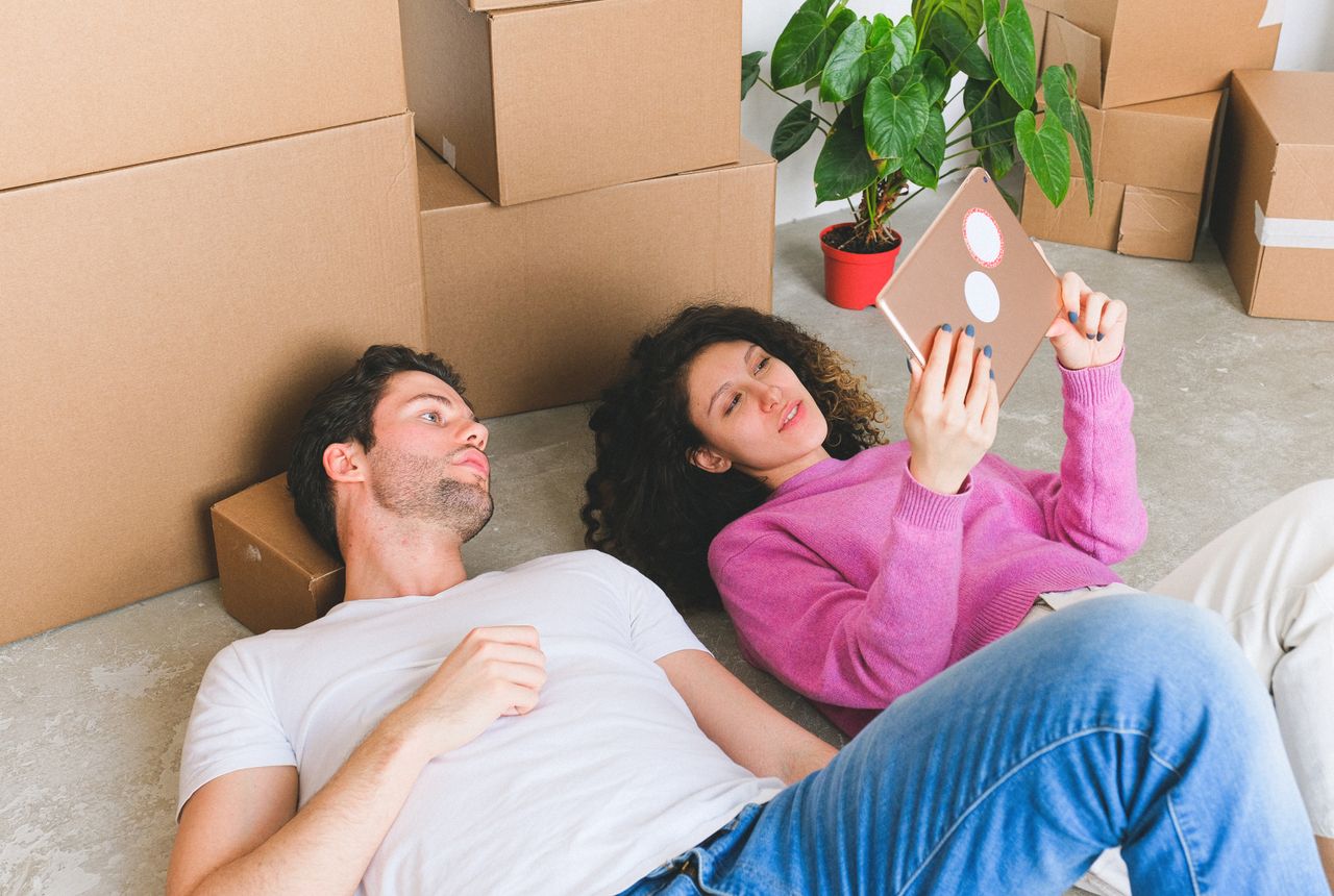 Flat & apartment removals Speke — removals work in progress