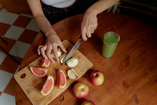 sliced apples image 4