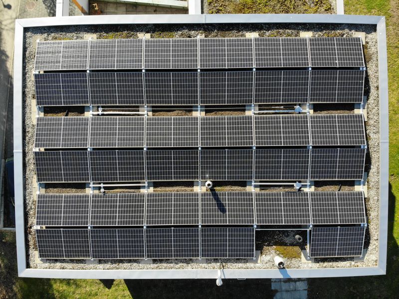 Are You Adding Unnecessary Weight to Your Terrace Slab When You Install a Rooftop Solar Plant?