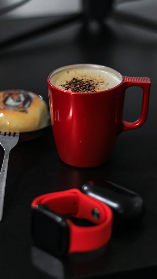 Ilmainen kuvapankkikuva tunnisteilla cinnabon, kahvi, kahvikuppi