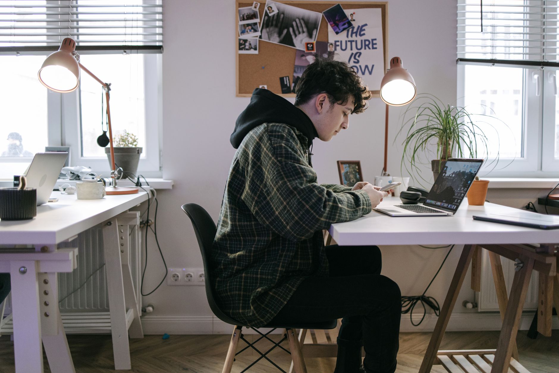 The WFH Revolution: How a Korean Student's Desk Design Can Change the Game