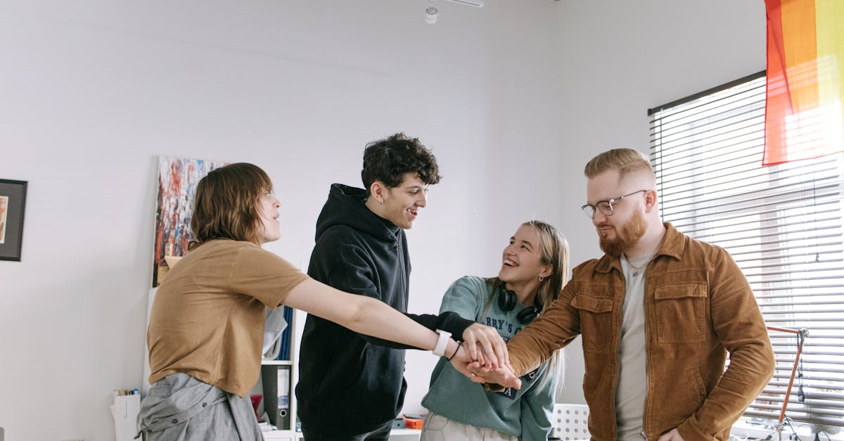 Claves para Fortalecer Relaciones en el Trabajo: Sé el Compañero que Todos Quieren Tener Claves para Fortalecer Relaciones en el Trabajo: Sé el Compañero que Todos Quieren Tener