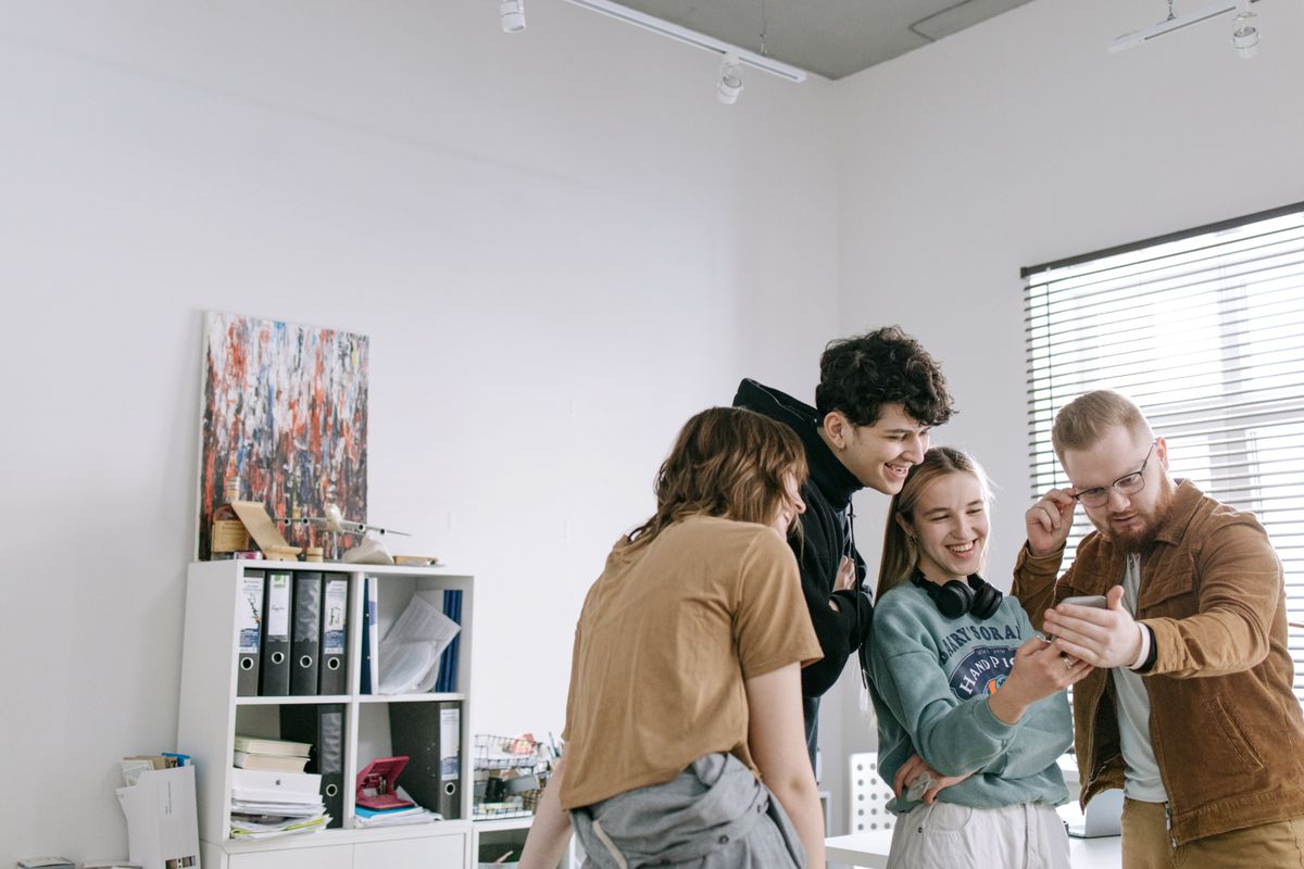 student moves in Inkberrow — Loaded properly: blankets, straps and a plan in Inkberrow