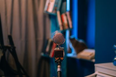 Vintage microphone in a home recording corner — photo by Sami Abdullah on Pexels