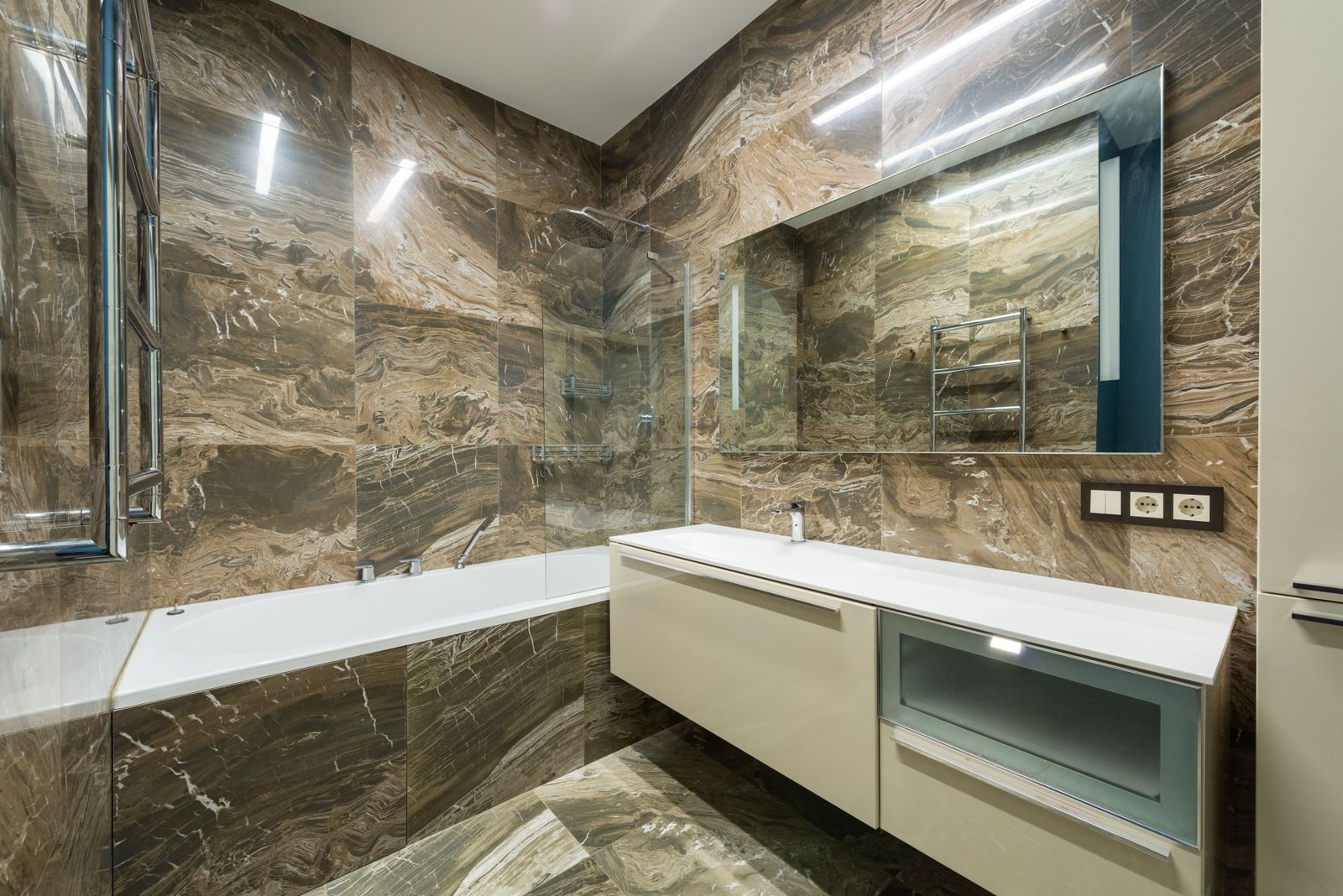 Modern bathroom with marble tiles