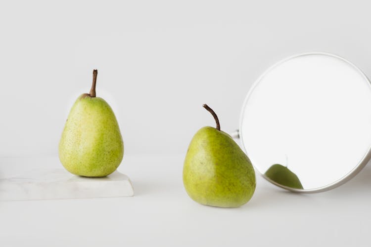 Pear Fruits With Vanity Round Mirror