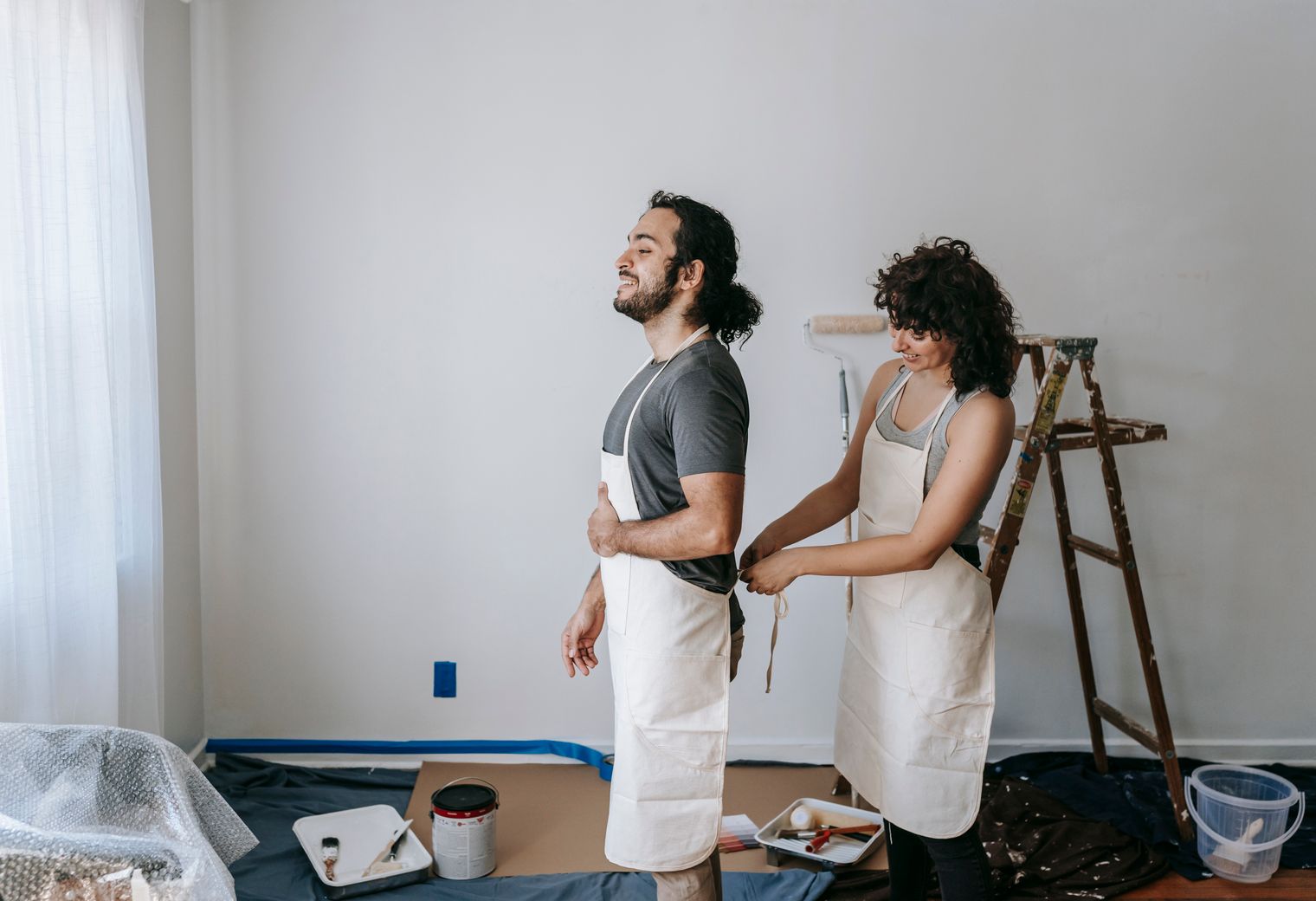 Painters and Decorators in Noak Hill — surfaces prepped and cut in by hand