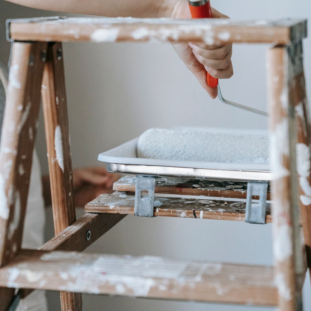 Painters and Decorators in Elm Park — a freshly painted, spotless finish