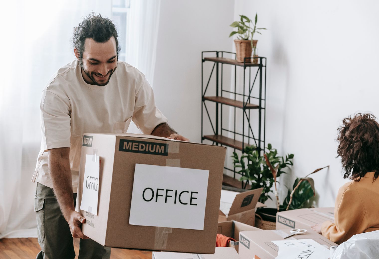 Ramsbury — professional packers wrapping and boxing belongings