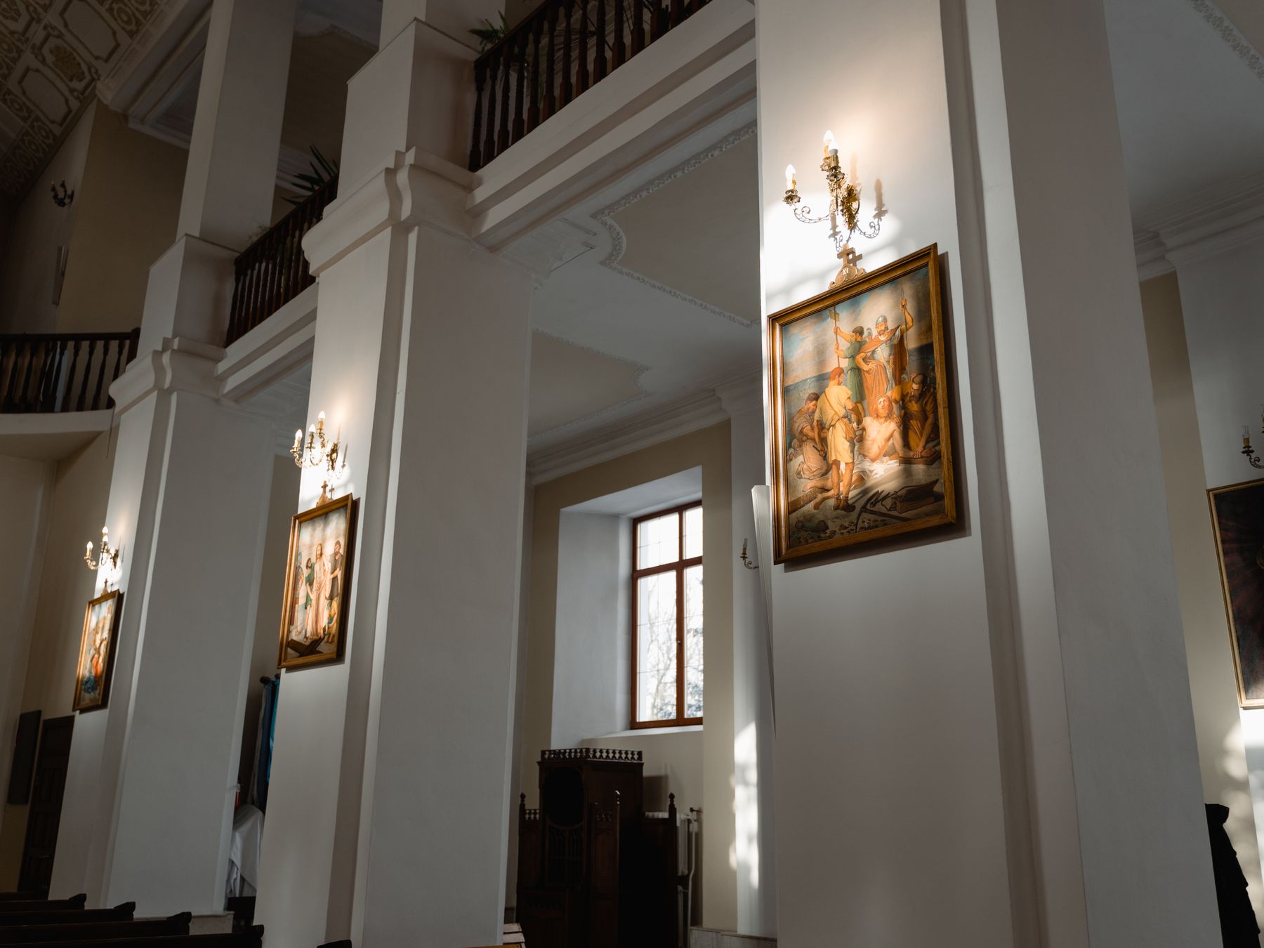 Interior Painting in Leytonstone — woodwork brushed to a crisp, smooth line