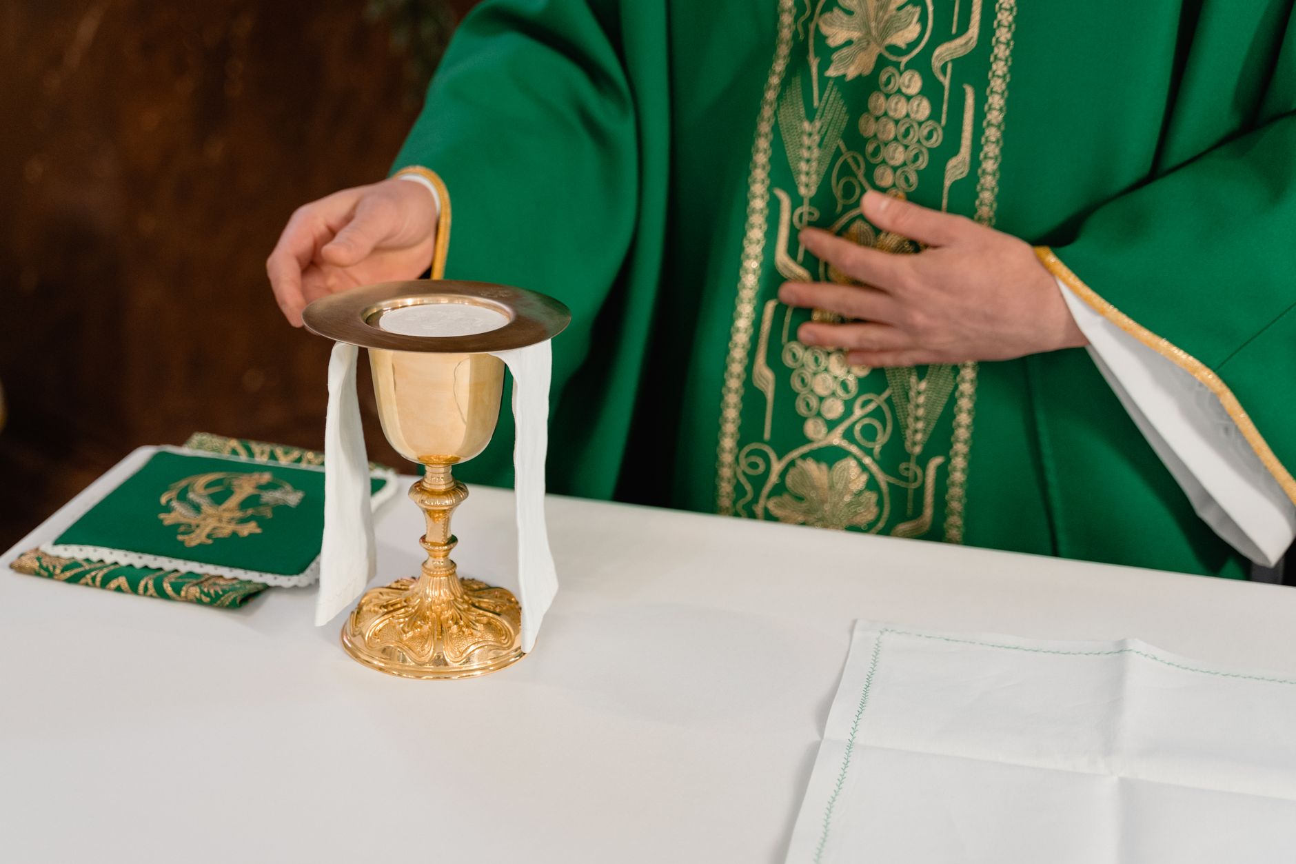 Slujba de Bobotează de la Catedrala Arhiepiscopală a reunit credincioși din Alba Iulia și din județ