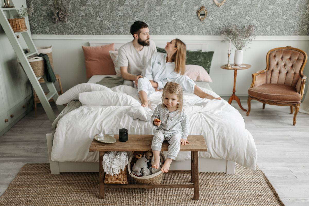 Sage green bedroom decorating tips