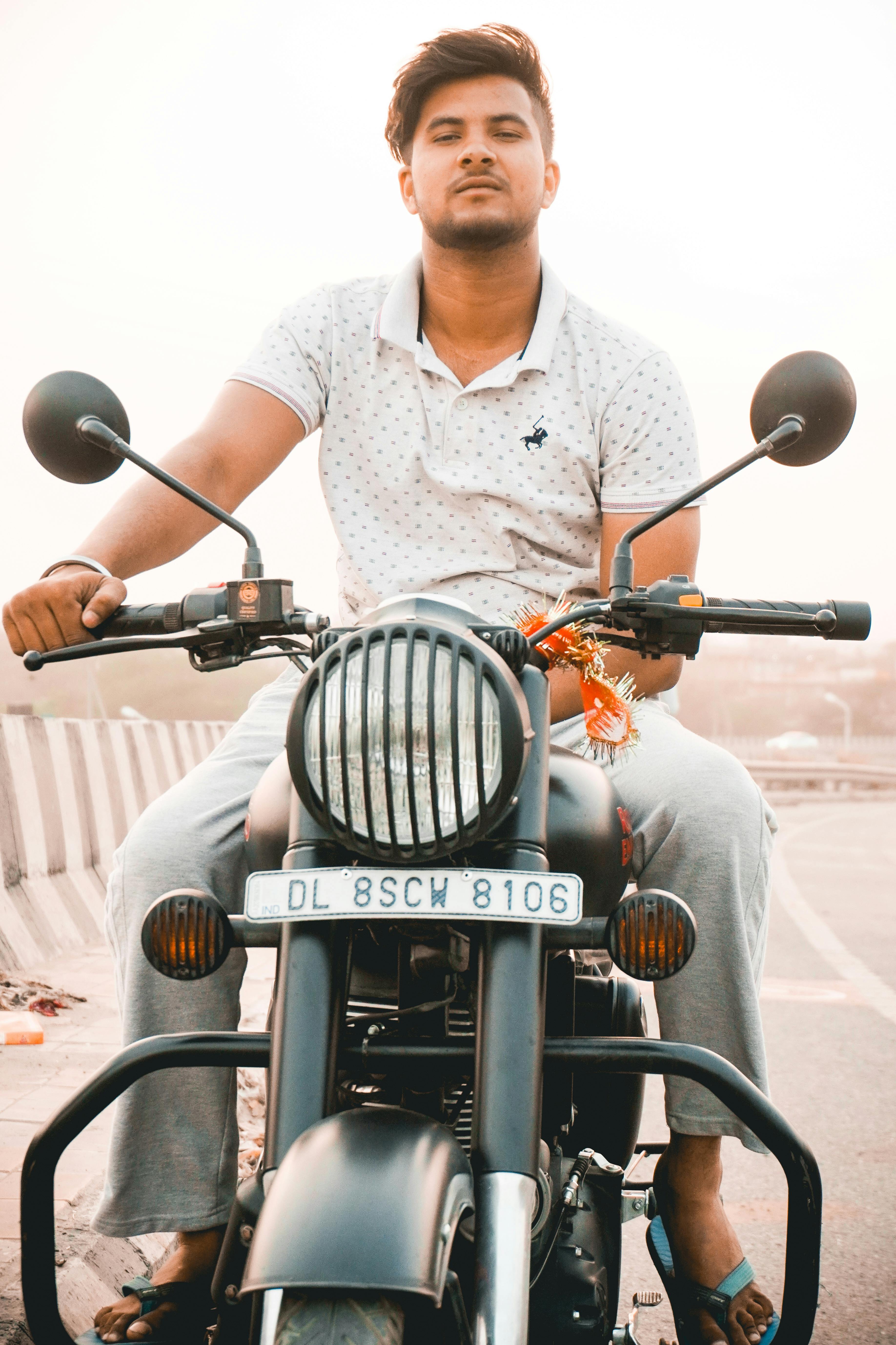 Bike poses for men | Poses for men, Poses, Bike