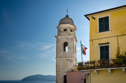 Free stock photo of architecture, balcony, church